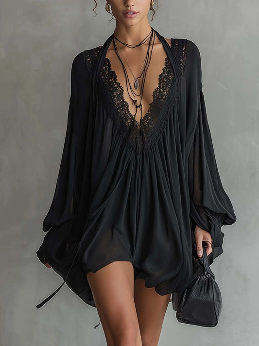 Mini Abito in Chiffon Nero con Collo in Pizzo
