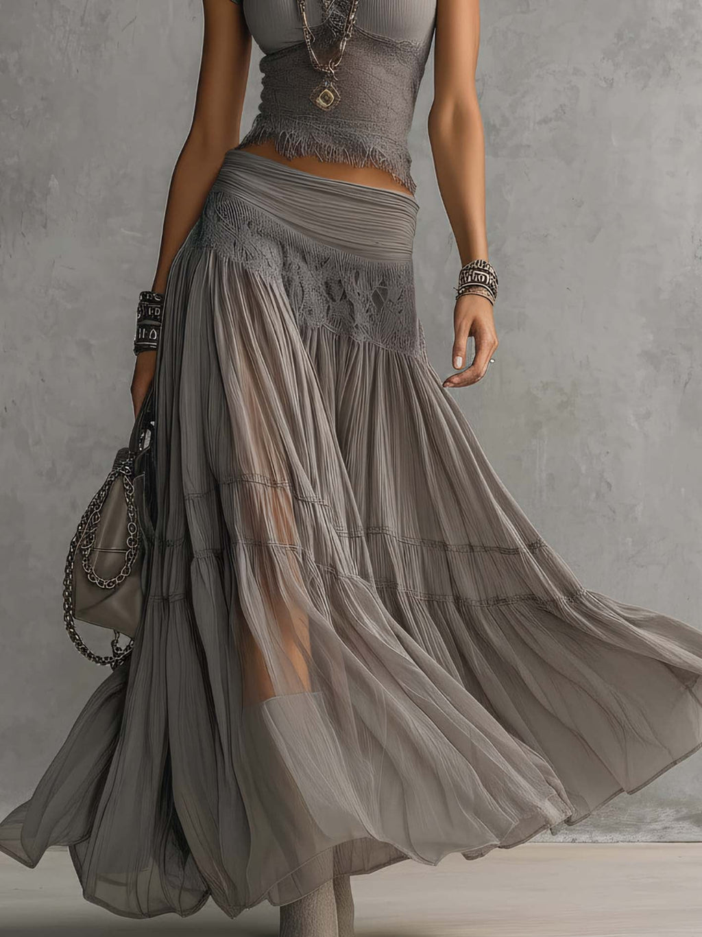 Ensemble Gris Top en Dentelle & Jupe Maxi Plissée