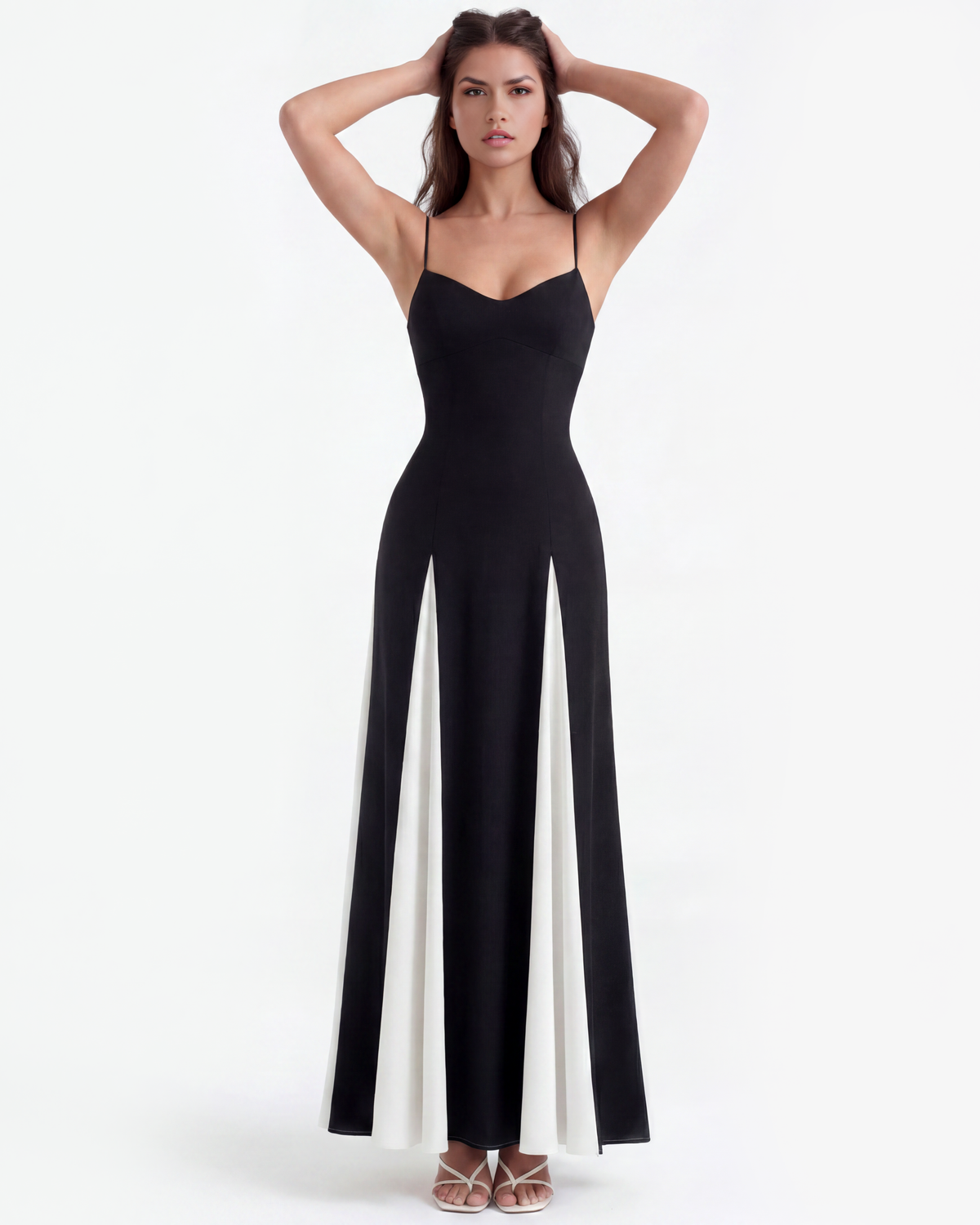 Robe longue à fines bretelles avec empiècements contrastants