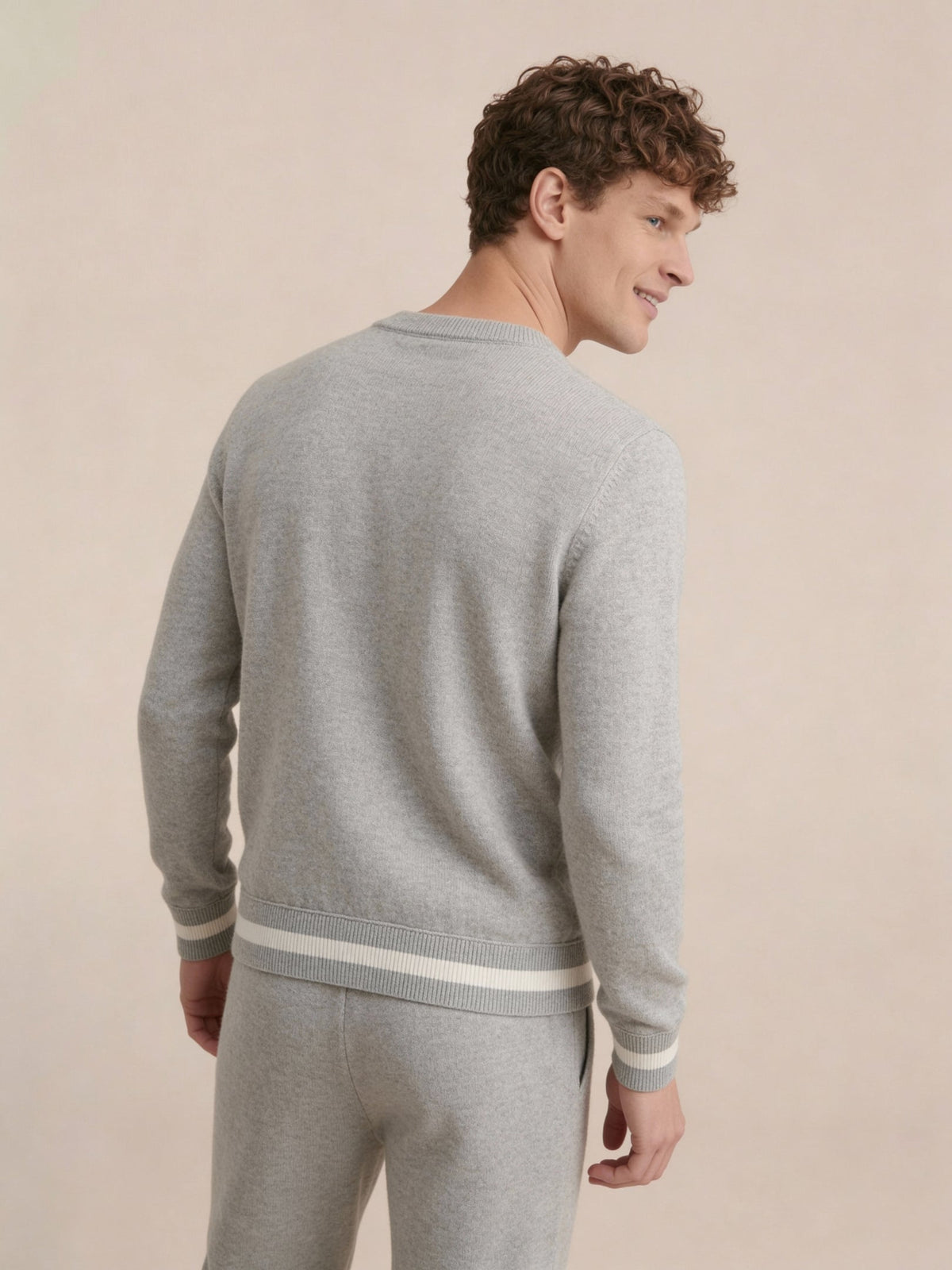 Ensemble Signature gris