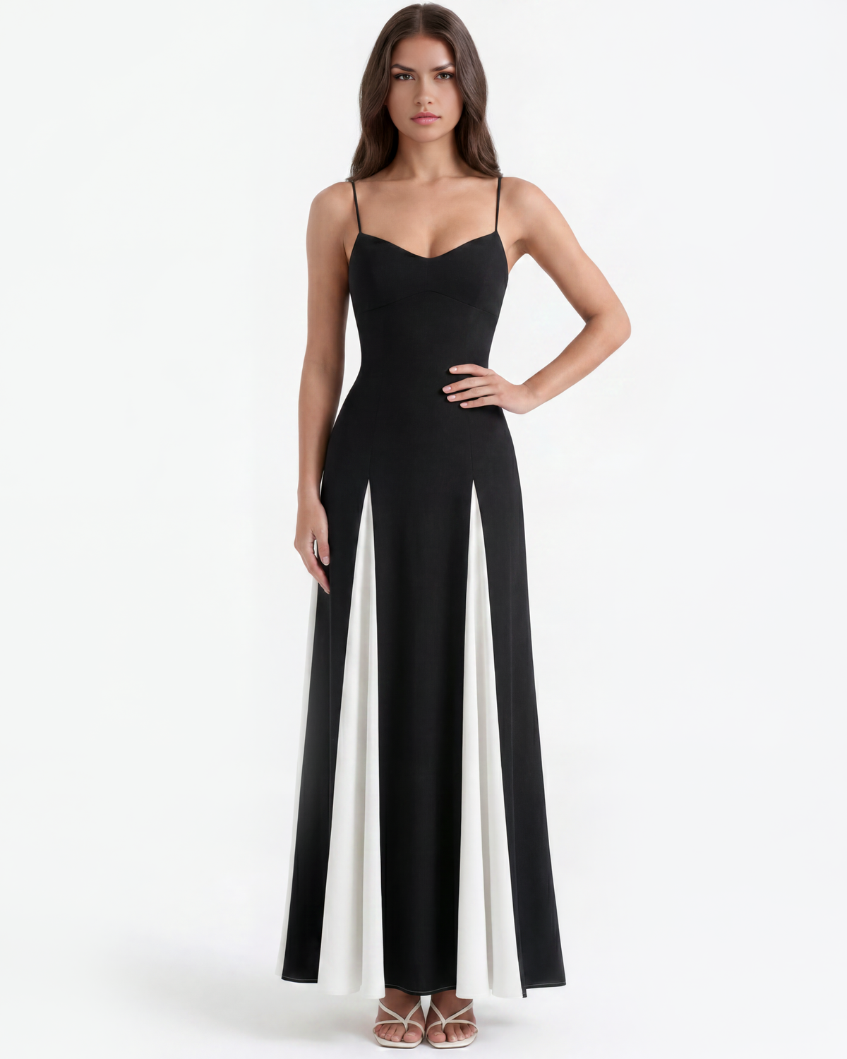 Robe longue à fines bretelles avec empiècements contrastants