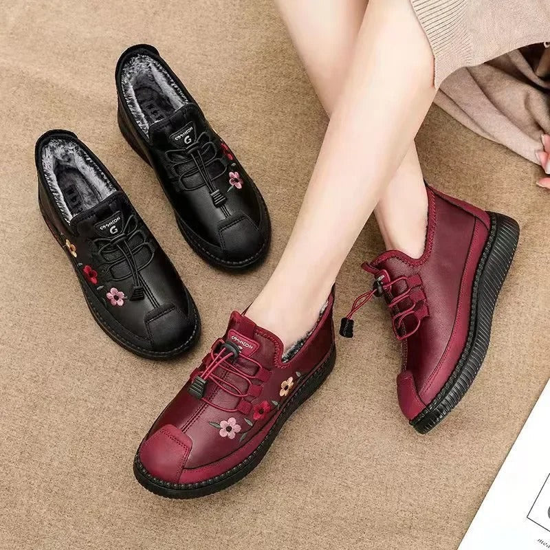 Inés™ | Chaussons fourrés en cuir à lacets élastiques