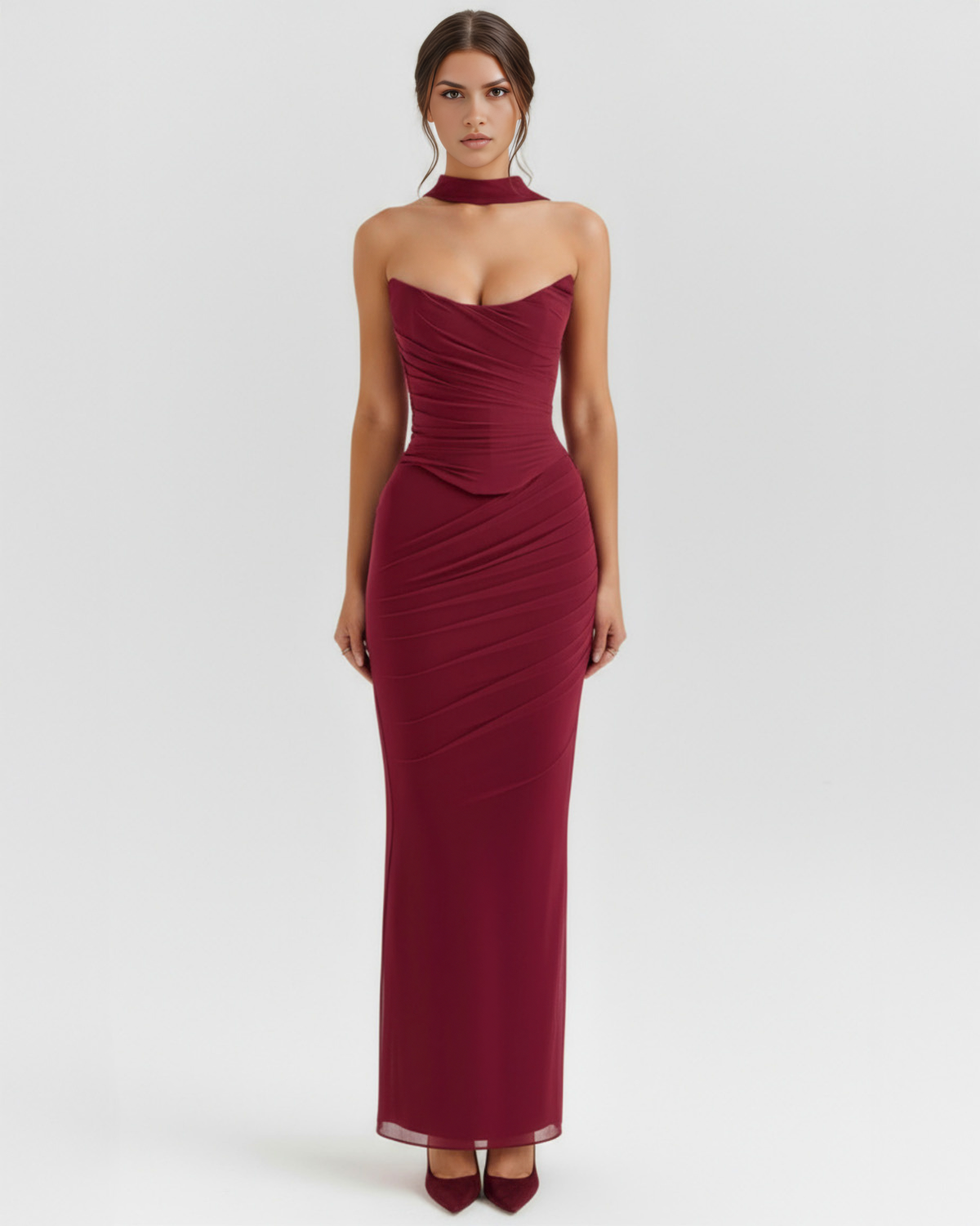 Robe longue ajustée avec ras-de-cou