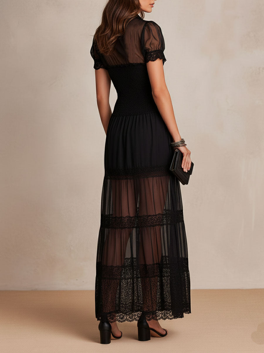Gillian – Élégante robe maxi noire en dentelle