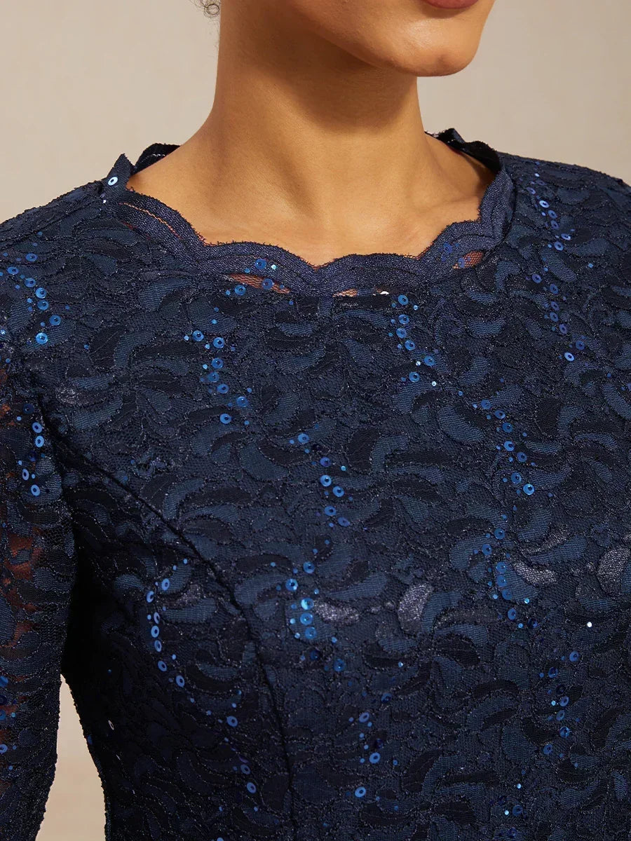 Robe midi en dentelle à manches trois quarts
