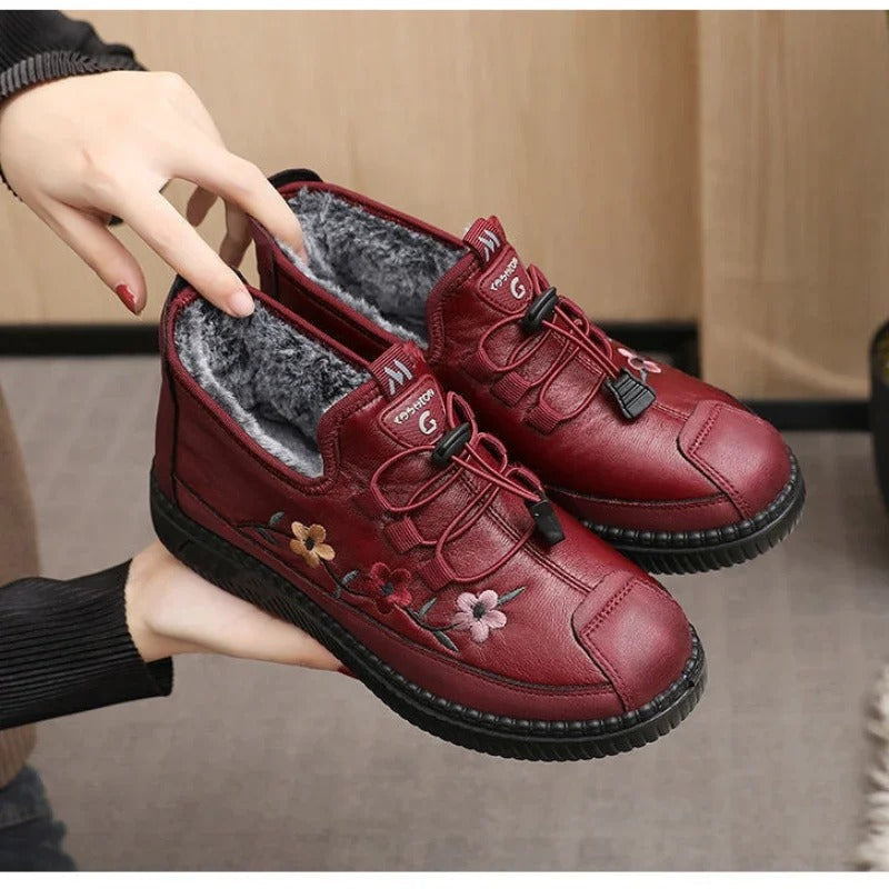 Inés™ | Chaussons fourrés en cuir à lacets élastiques