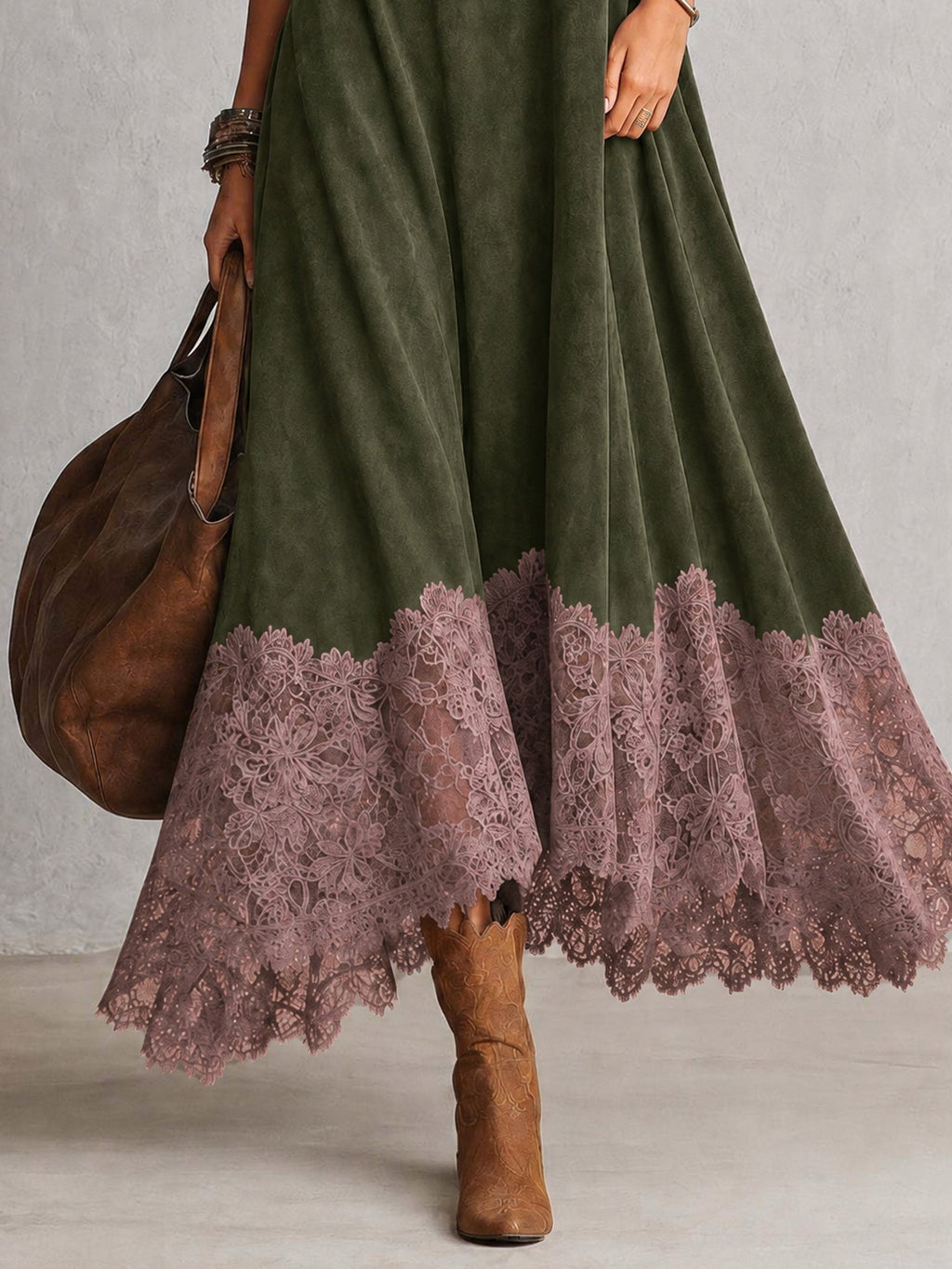 Vestido largo vintage marrón de efecto ante con mangas largas y bajo de encaje