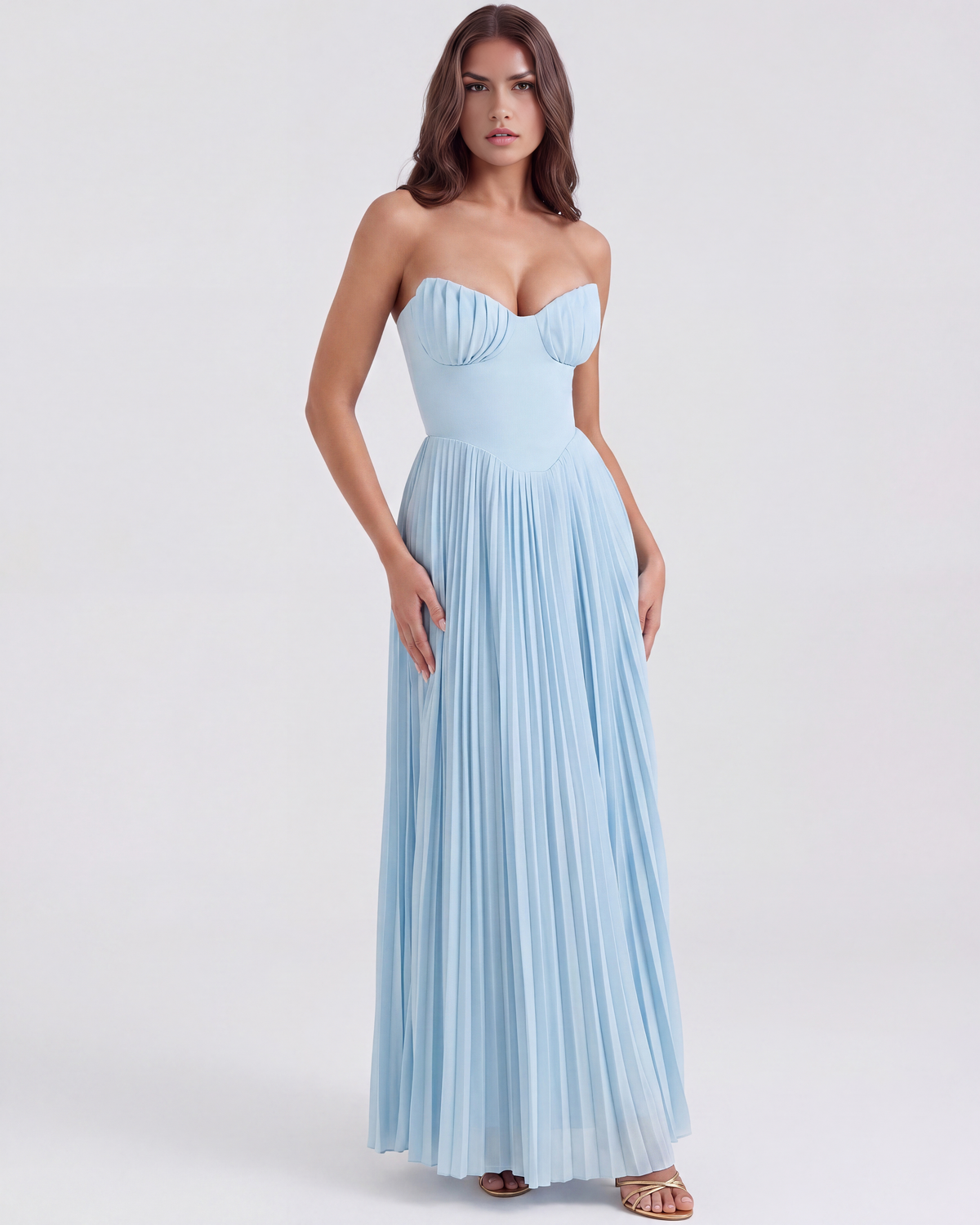 Robe longue plissée à encolure bustier