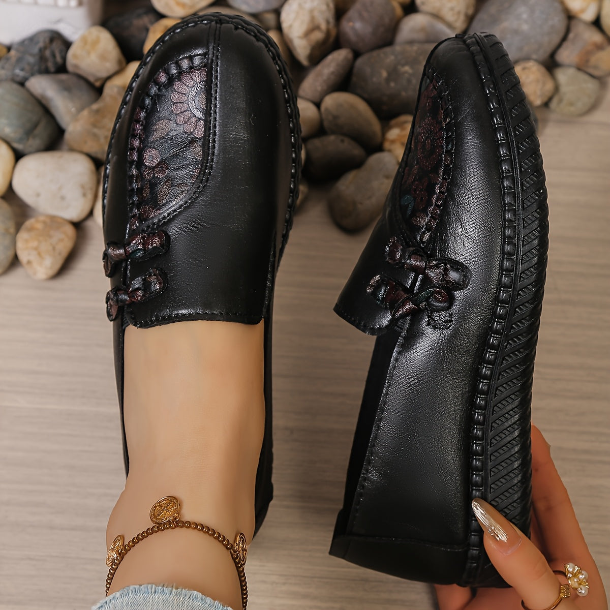 Carmen™ | Mocassins confort en cuir à broderie florale