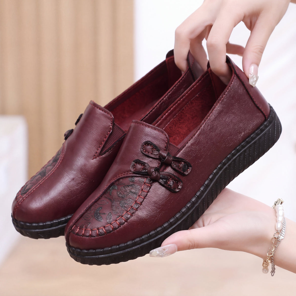 Carmen™ | Mocassins confort en cuir à broderie florale