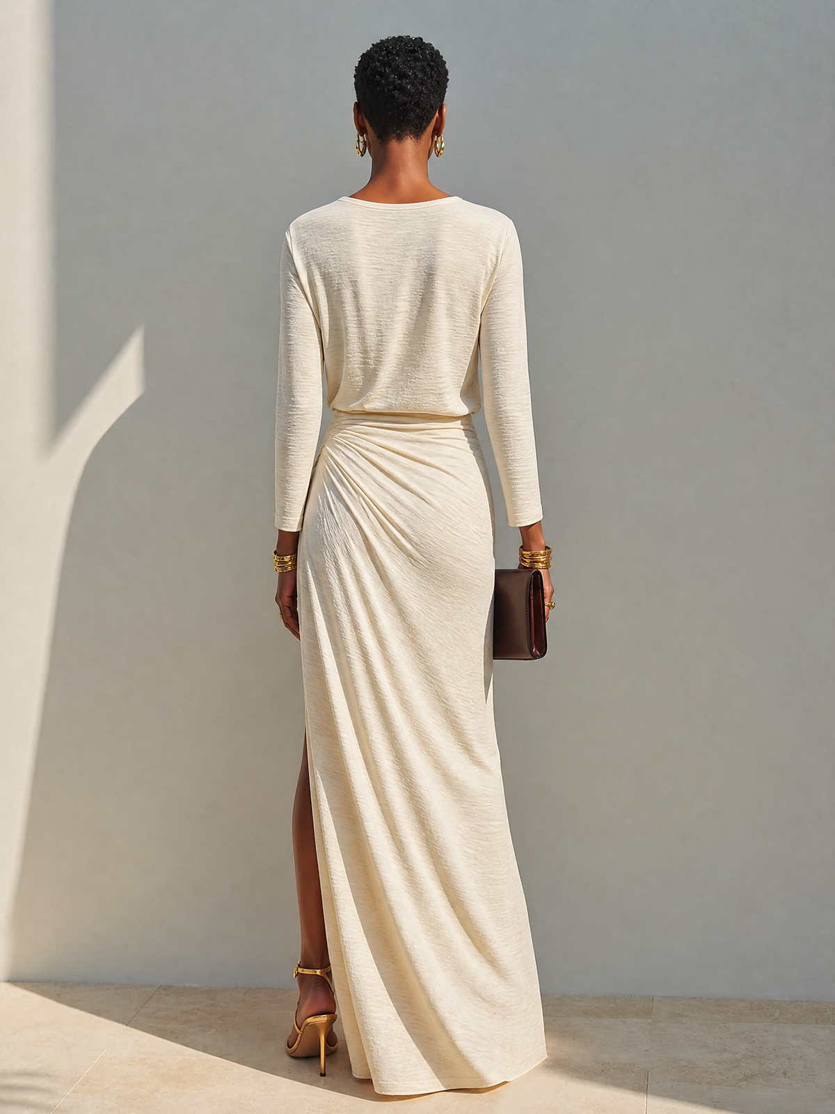Robe Maxi Beige Col Rond Froncée avec Fente