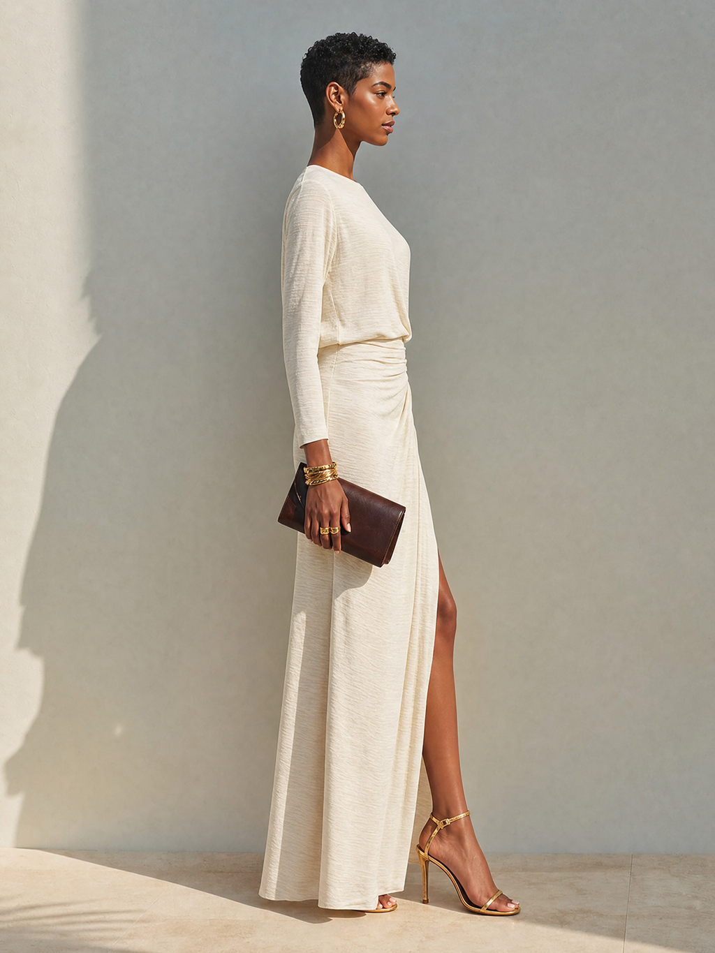Robe Maxi Beige Col Rond Froncée avec Fente