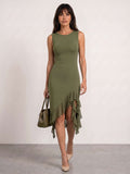 Robe verte froncée à volants