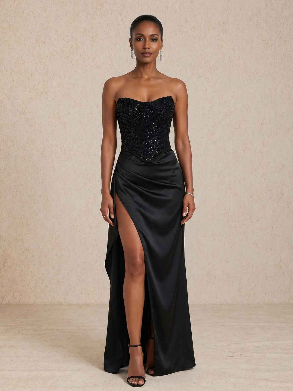 Robe longue avec buste à sequins