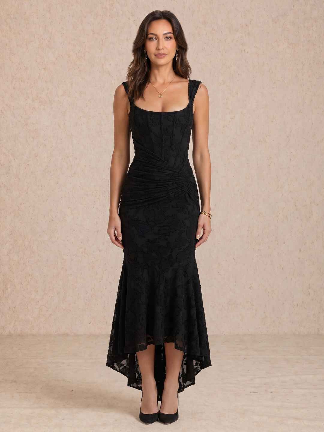 Robe midi drapée à décolleté carré