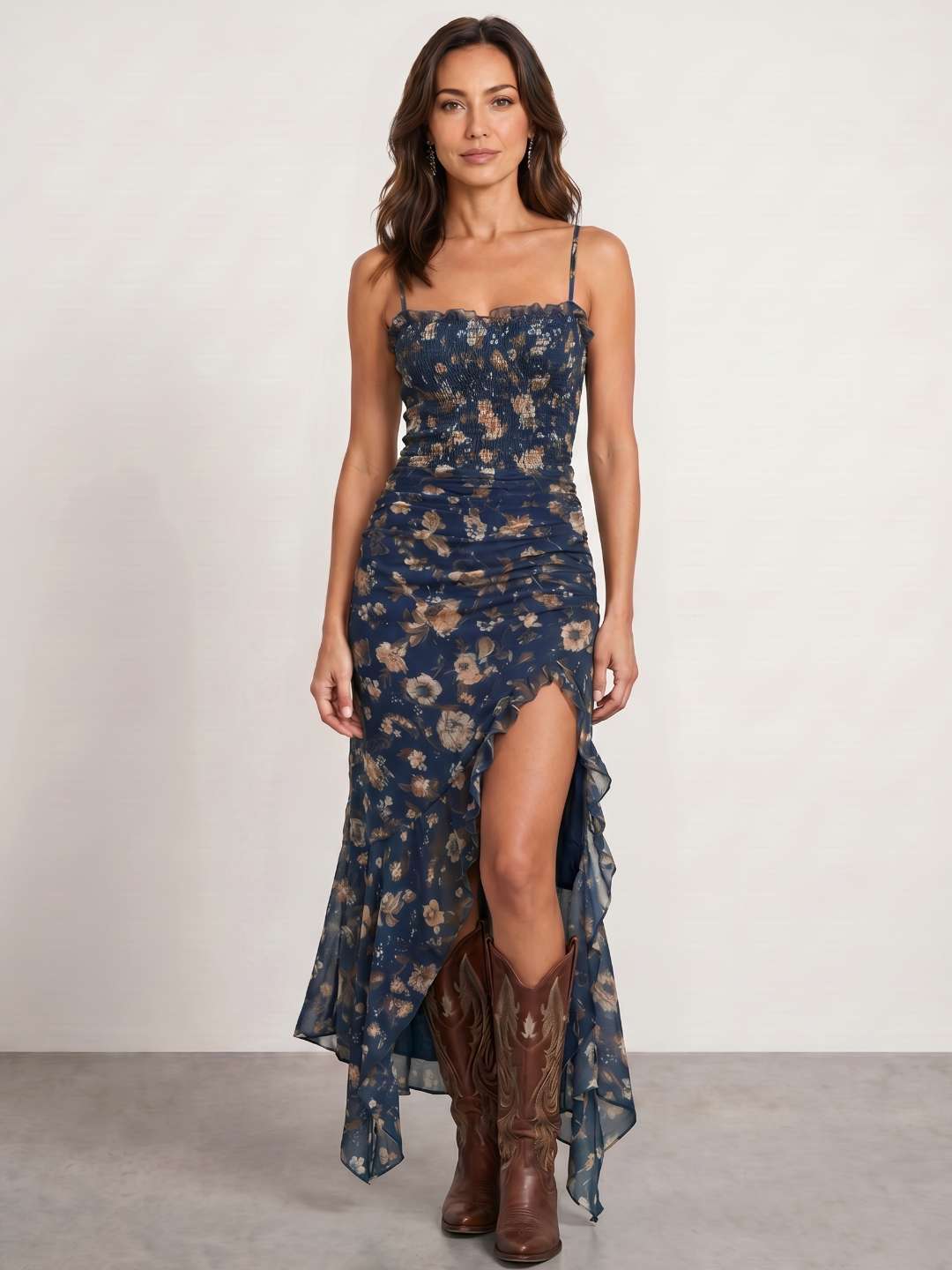 Robe fleurie avec fente latérale