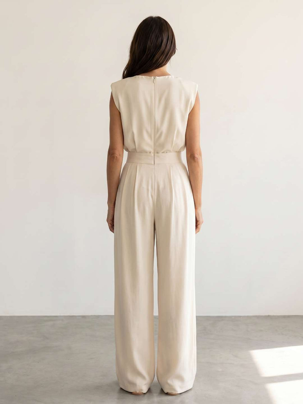 Ensemble fluide avec top structuré et pantalon large