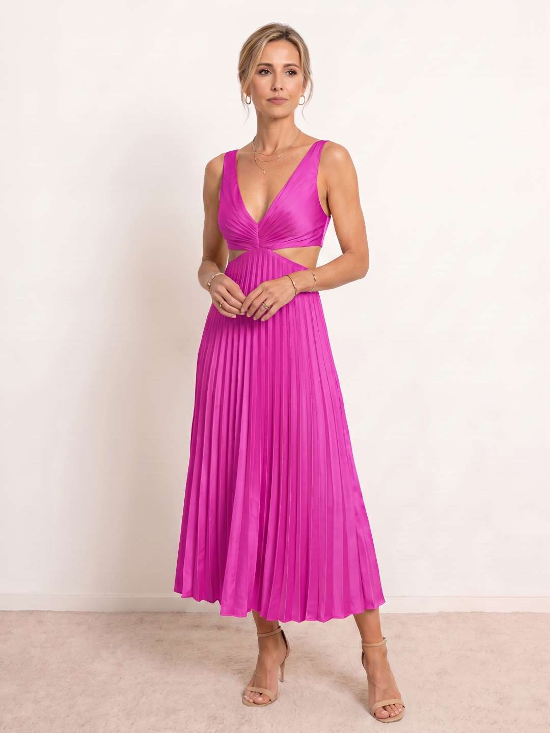 Robe midi plissée à décolleté en V