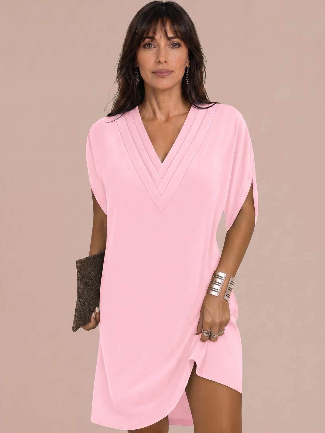 Robe courte fluide à décolleté en V
