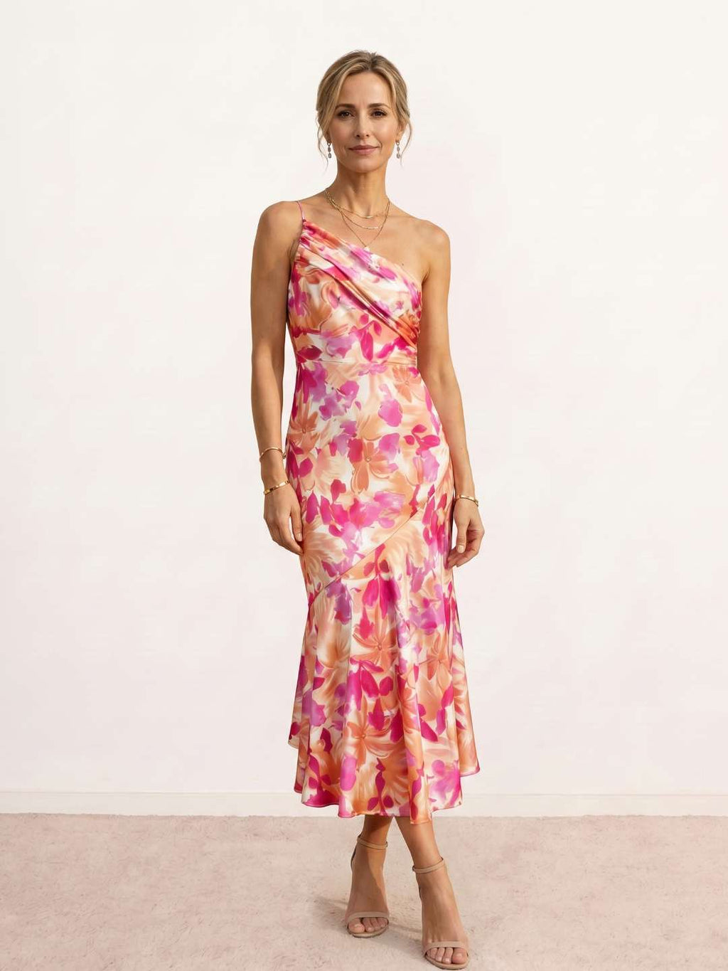 Robe midi imprimée à décolleté asymétrique