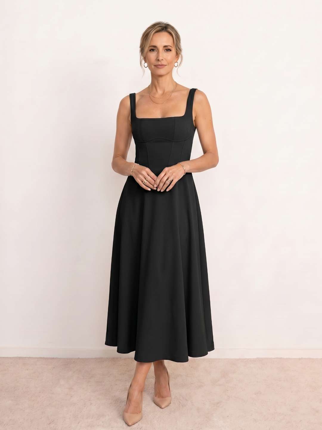Robe midi à décolleté carré