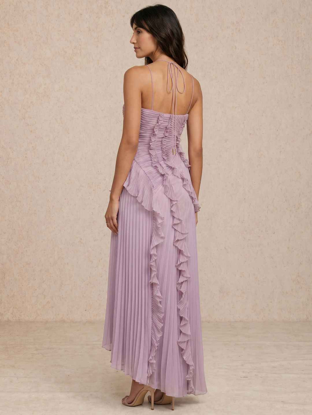 Robe plissée avec détail à volants