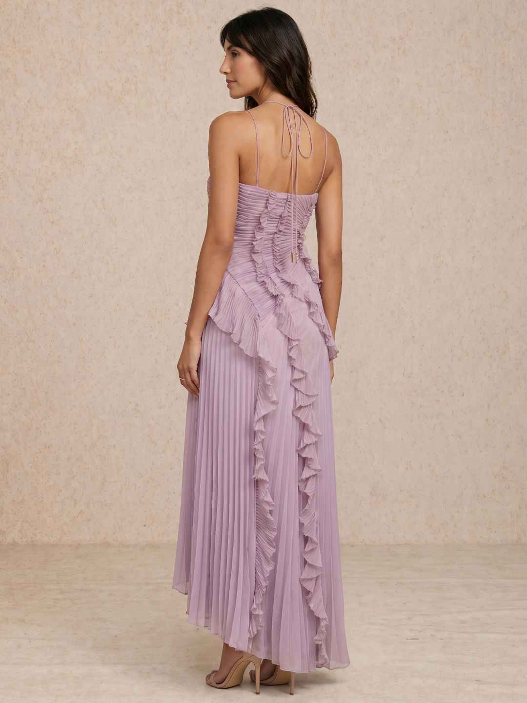 Robe plissée avec détail à volants