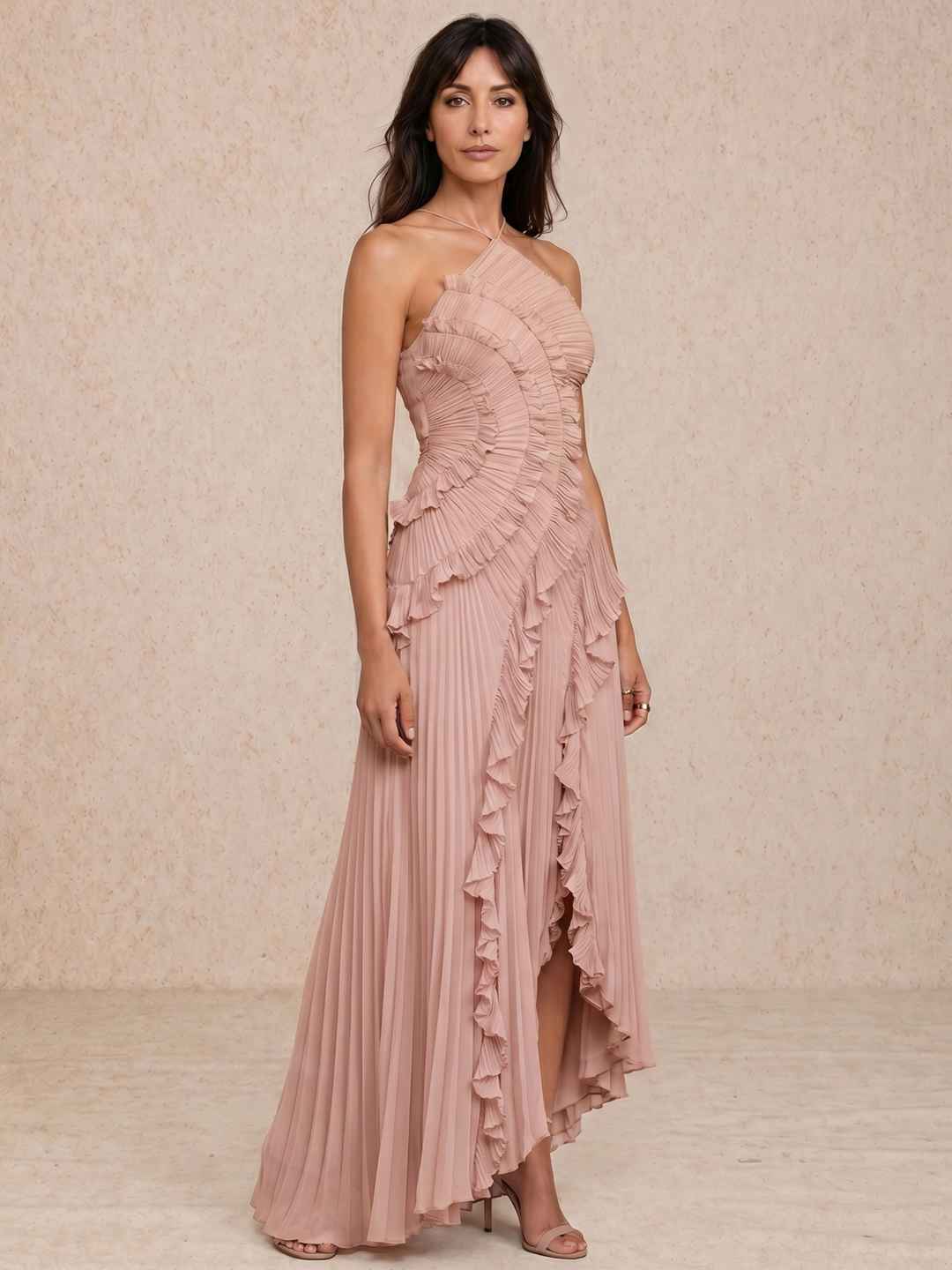 Robe plissée avec détail à volants
