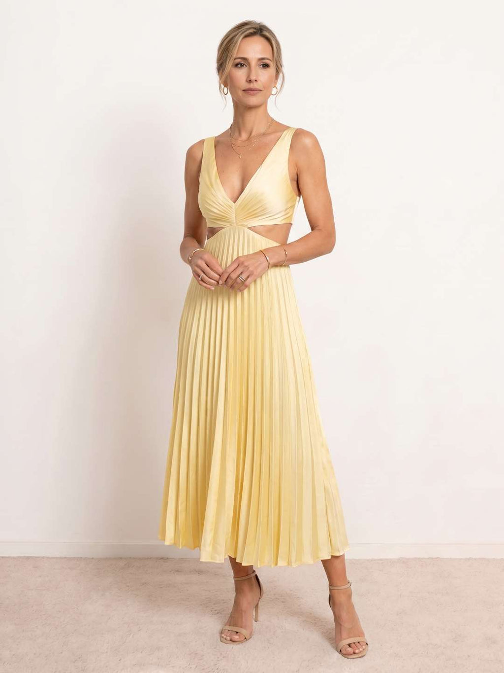 Robe midi plissée à décolleté en V