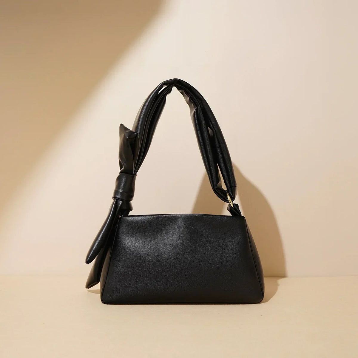 Sac bandoulière en cuir avec nœud Hilda
