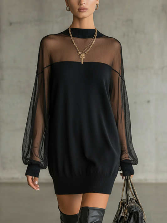 Robe Mini Noire avec Manches en Résille Transparente et Col Haut