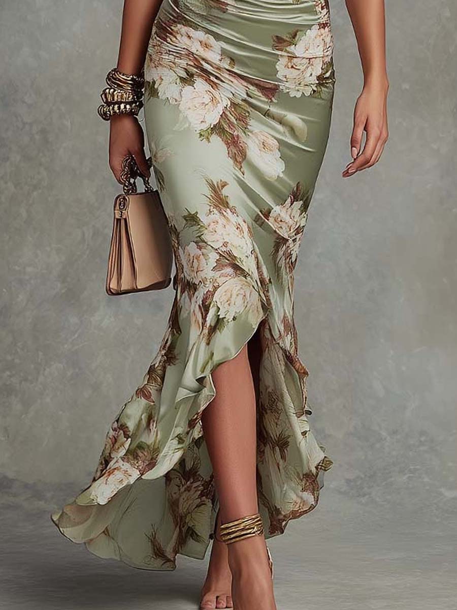 Robe maxi verte asymétrique en satin à fleurs