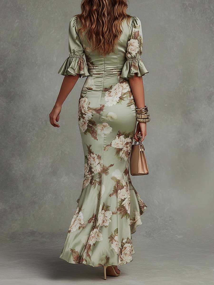 Robe maxi verte asymétrique en satin à fleurs