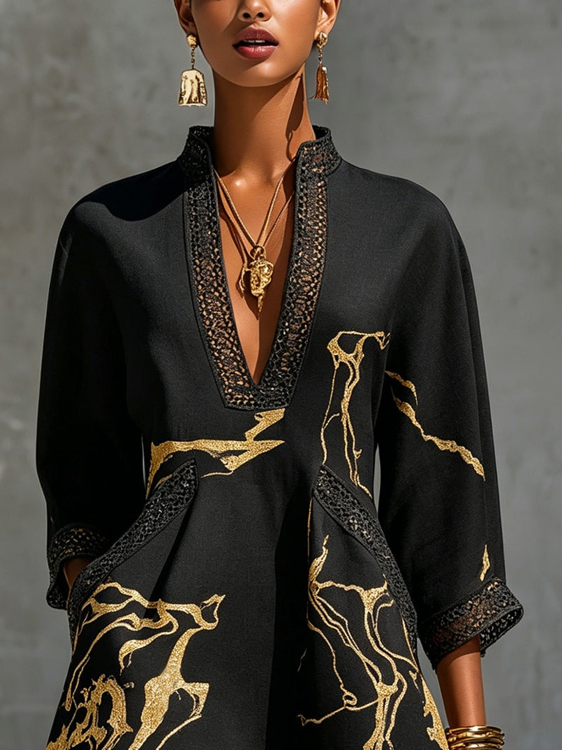 Donatella | Mini-robe noire à imprimé marbre doré et dentelle au crochet
