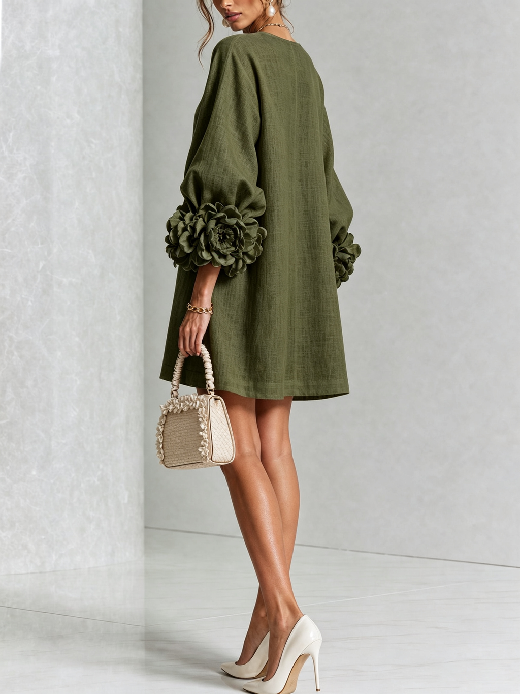 Mini Robe Chemise Florale Vert Olive avec Poignets Floraux Extravagants