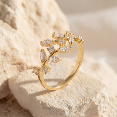 Anillo en Espiral de Cristal