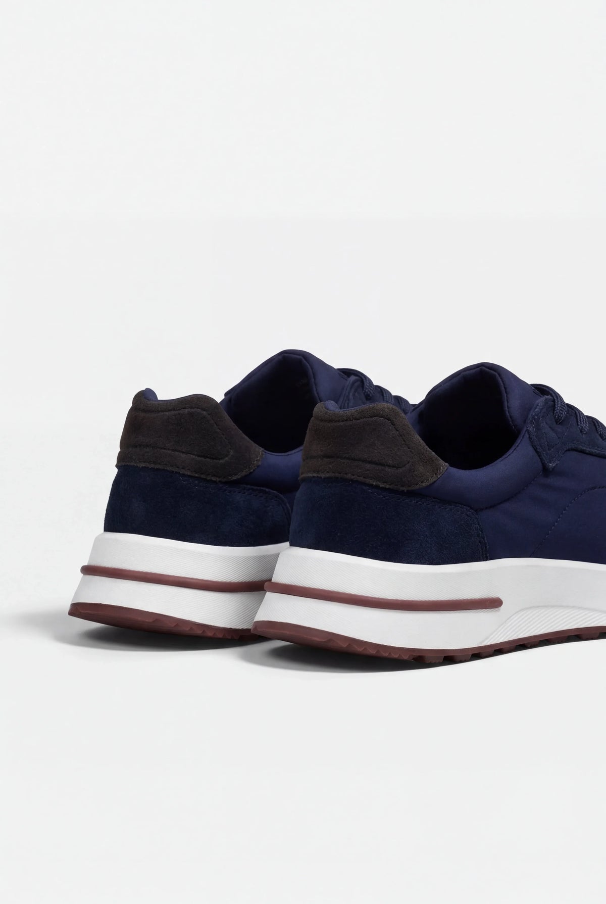 Sneaker bleu nuit