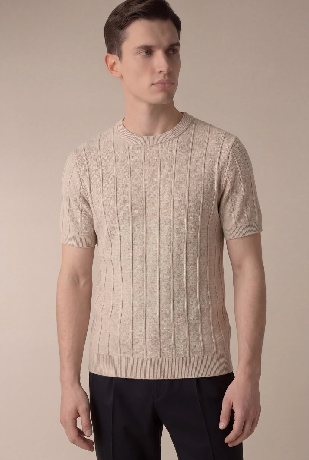 T-shirt beige élégant