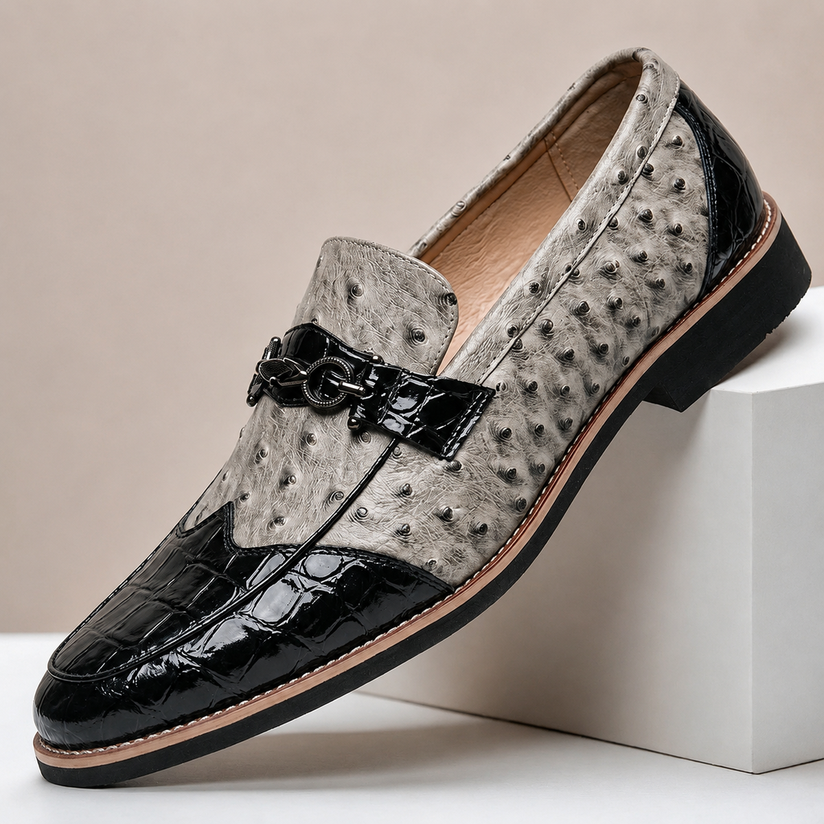 Mocassins Renzo en Cuir Véritable à Détails Texturés