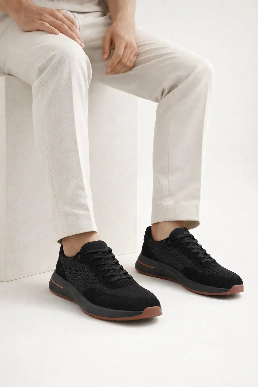 Baskets City noires