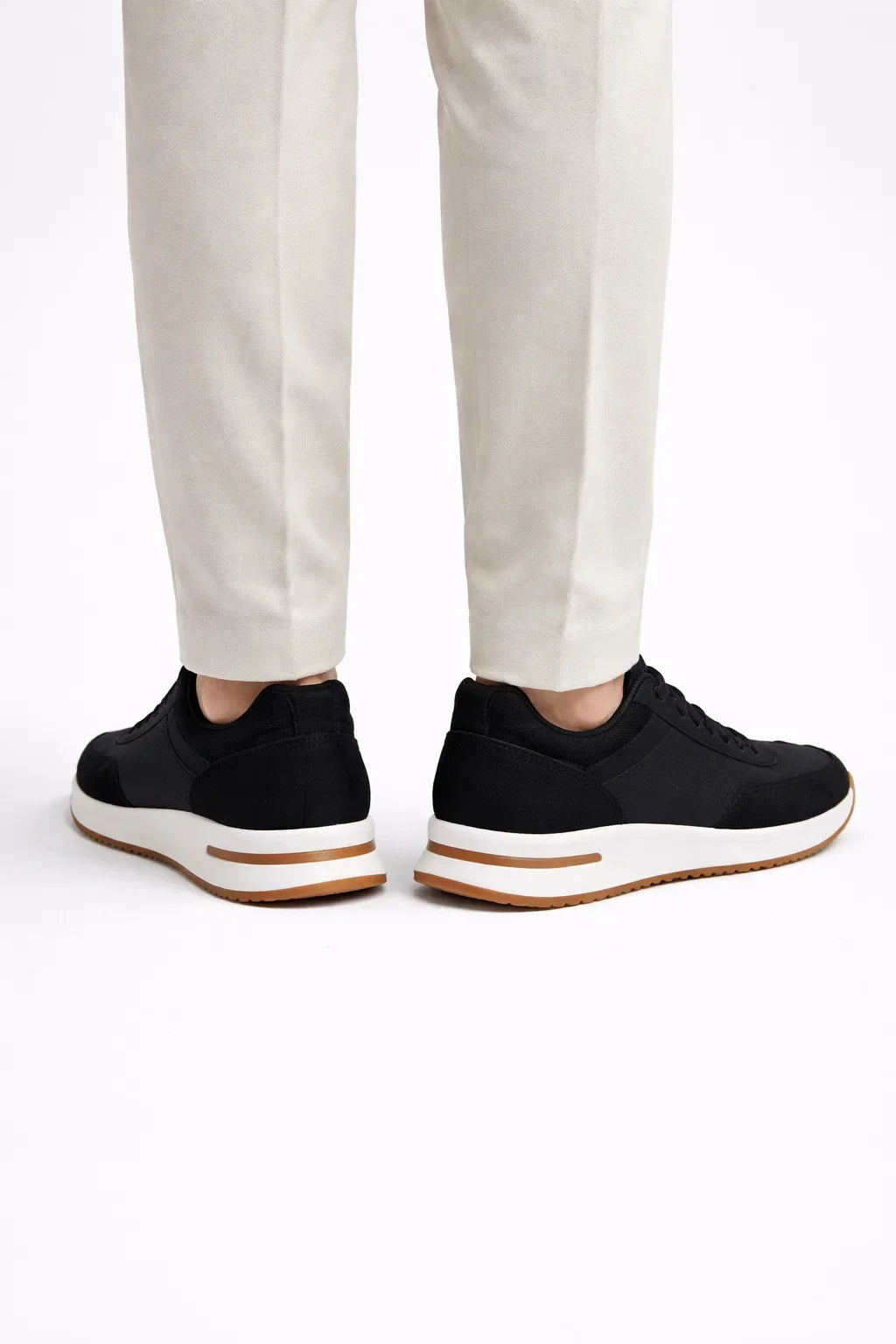 Sneaker noir
